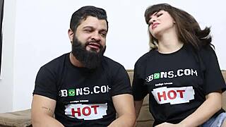 Namoradinha trades tight ass for ice cream treat