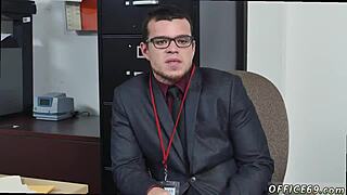 HARDCORE GAY MANAGER IS NOT AN EASY STUD TO PLEASE