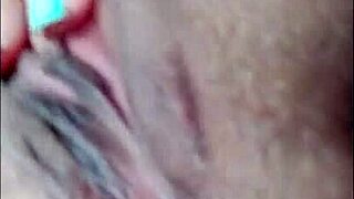 i'm masturbating silently so he doesn't know i'm turned on