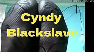 cyndy blackslave takes a relaxing shower