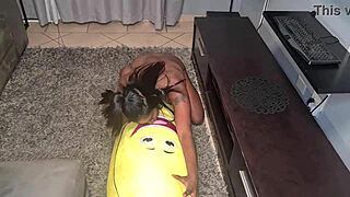 Hey, watch this tattooed Desi slut ride a big banana up close!