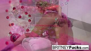 Britney Amber finds Christmas gift for her big tits and ass