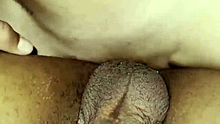 pintor hetero foi fazer um servi�o mas nao esperava receber outra forma e pagamento na casa do novinho dotado