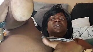 Ebony Naejae Teases in Striptease, Squirting Wet in Close-Up Solo