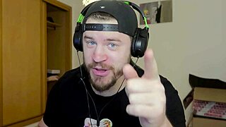 Goku explores Chi-Chi's pussy in uncensored Kamesutra hentai