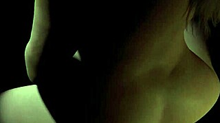 uhh, beautiful plump girl ridin’ a dildo in da dark, so hot!