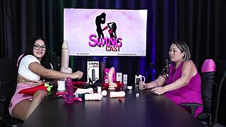 Tem Um Brinquedo Pra Quem Não Tem Uma Ereção Serve Até Como Tratamento E Os Homens Nunca Estão Satisfeitos Com O Tamanho Do Seu Pau - Luciana Kai Sabor Da Pele Sexshop Sheer Red