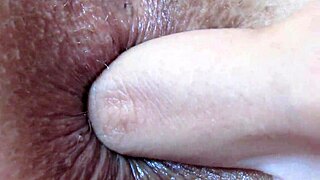 Young girl fingers her ASSHOLE in extreme closeup