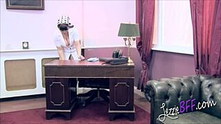 lezzie bff brunette fuck their pussy in the office 😈