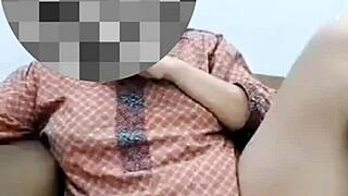 anu provides webcam service showing her big ass and tits to client