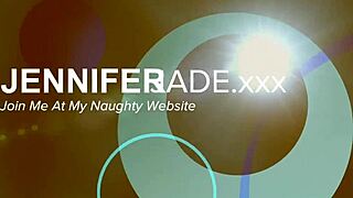 Naked British Webcam Babe Wanks And Plays With Pussy 😏