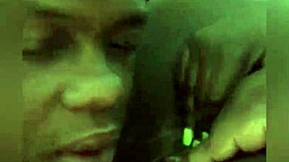 舔继妈闺蜜骚逼舔到疯！