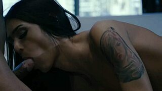 Khloe Kay Takes Balls Deep Pounding 😍