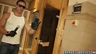 muscular bodybuilders suck dicks in gay euro orgy