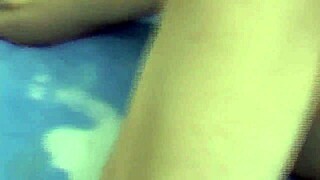 Italian milf masturbates her pussy and screams in pleasure.