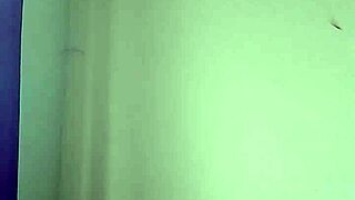 Indian lesbian gets fucked by brinjal in nude sex scene