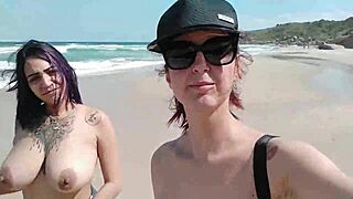 pelados na praia nudista 😎 blowjob time