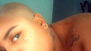 morning sex with my curvy ebony babe feels amazing