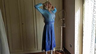 Elsa from Frozen cosplay takes a big cock