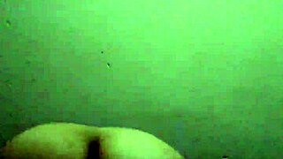 deborah sweet dedilhando a buceta in this solo video