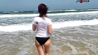 Andando Nua Nas Praias Do Sul Após Sexo Gostoso?