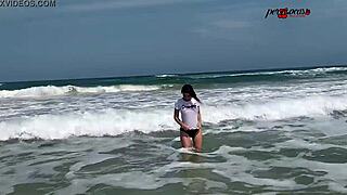 Andando Nua Nas Praias Do Sul Após Sexo Gostoso?