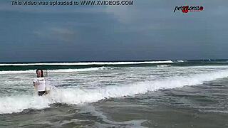 Andando Nua Nas Praias Do Sul Após Sexo Gostoso?