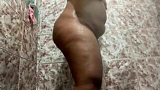 Maior Bunda Do Brasil Takes Big Black Cock