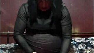 masturbation machine causes cumshot in shy guy