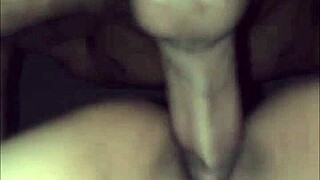 en la cuarentena with big cock scene