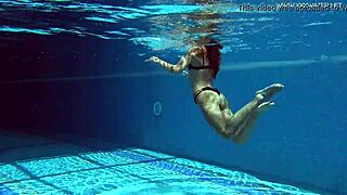 Watch Tiffany Tatum Masturbate by the Pool!