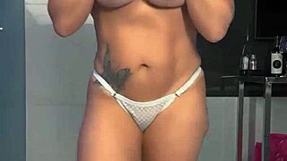 punheta guiada escolhendo calcinha para namorado joi 😏