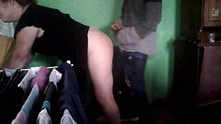 和拉丁辣妹厨房暖气旁猛操