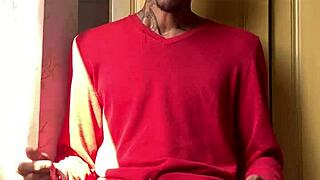 Ebony Brazilian Masturbates With Cumshot From Oberon