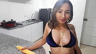 I, rica tetona, fuck big banana in kitchen till cum out.