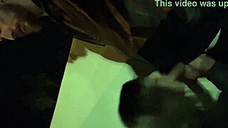 公厕荣耀洞吞精街头裸走！🍆💦