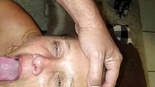 A narrative of amateur wife in sloppy blowjob scene