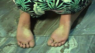 Foot fetish fans, check these dirty soles!