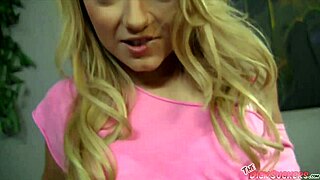 Petite Slut Carmen Callaway Suckoff In Pov