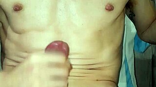 Masturbating for my best trans friend like me 😏