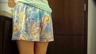 Spy Cam Catches Stunning Mexican Model in Public