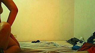 Colombian Chubby Girlfriend Receives Hard Sex And Creampie