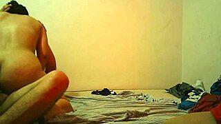 Colombian Chubby Girlfriend Receives Hard Sex And Creampie