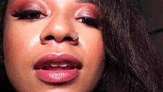 Jessyca Arantes舔大奶被硬核猛干