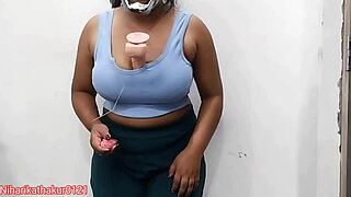 Homemade video of a girl using her dildo on her pussy 😏