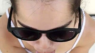 Muito Calor Em Casa E A Debora Quis Fazer Um Boquete Garganta Profunda E Foder De Quatro Ao Ar Livre