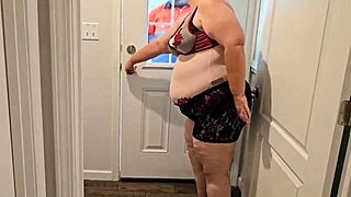 the plumber got distracted and drained his pipe on the female customer's pussy instead of fixing the plumbing problem