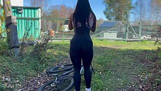 did she ride naked before fucking?