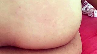 Novinha gets spanked until her butt turns bright red