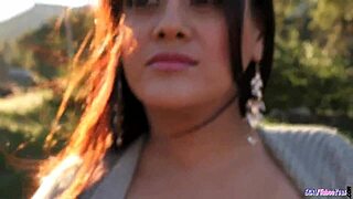 i love watching stockinged milf babe dine on dick.